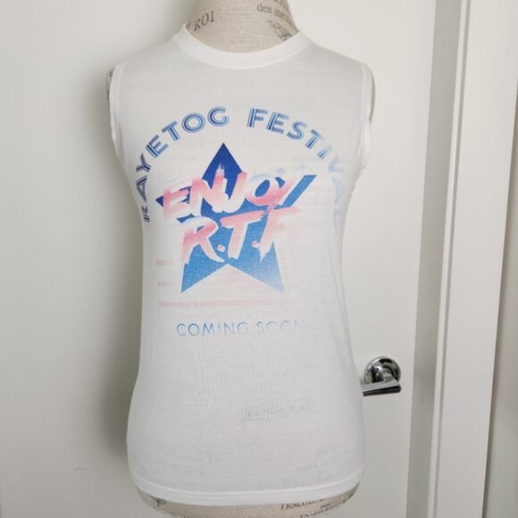 Raye Tog Sleeveless Graphic Shirt - Picture 2 of 4